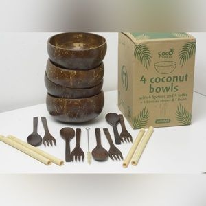 4 coconut bowls that comes with 4 spoons, 4 forks+ 4 bamboo straws and 1 brush.